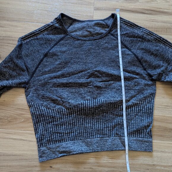 Fabletics Heather Gray Cropped Athletic Long Sleeve, S - Picture 5 of 6